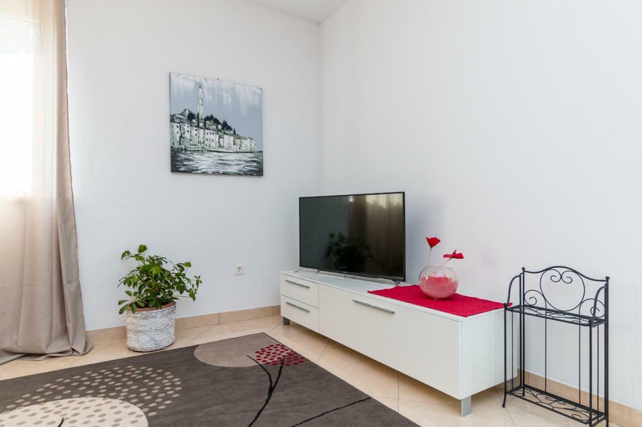 Apartment Jurasin Kastela Ngoại thất bức ảnh