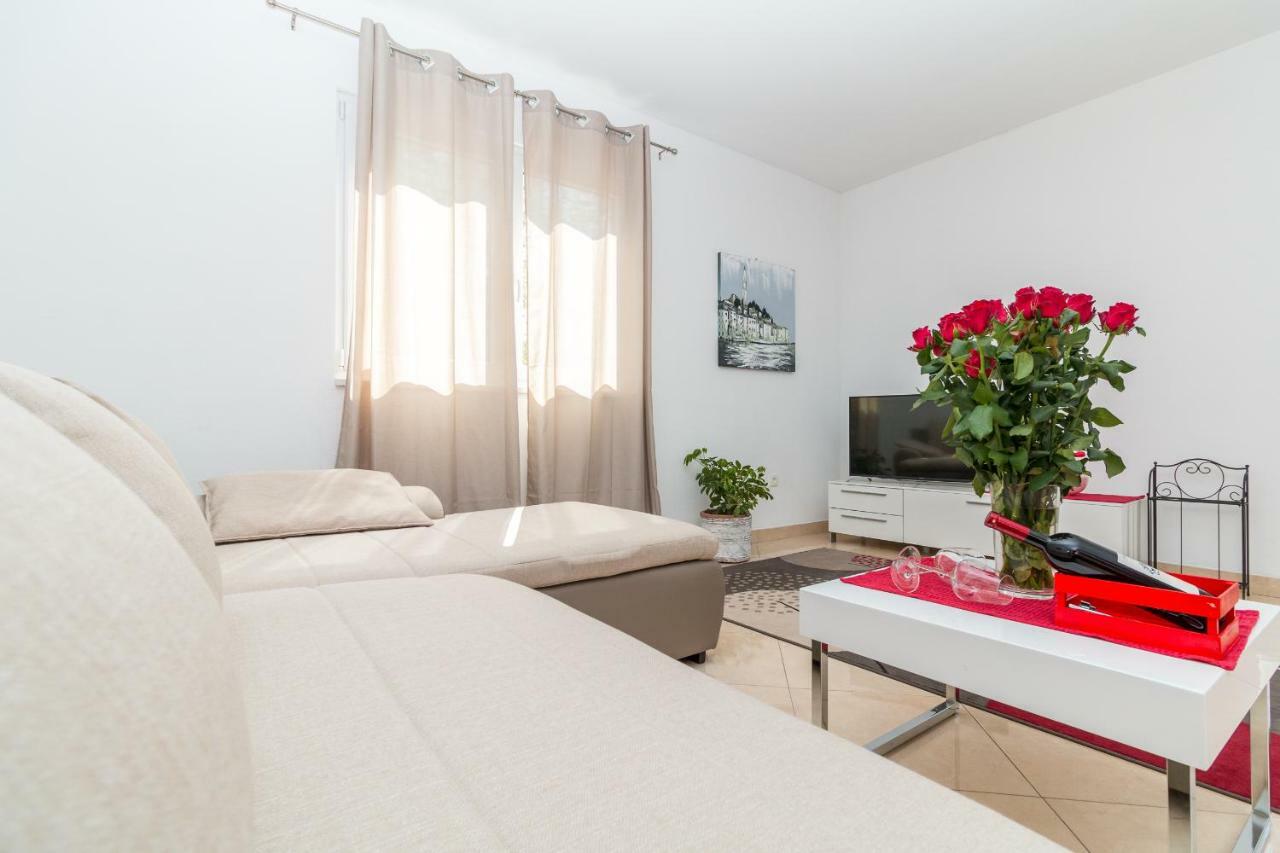 Apartment Jurasin Kastela Ngoại thất bức ảnh